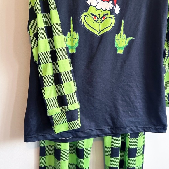 Christmas Grinch Pajamas Set - Picture 5 of 6